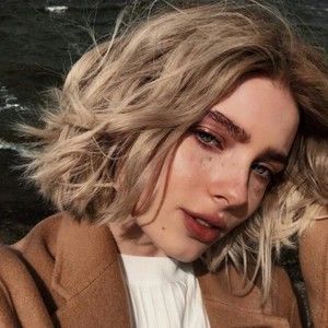 Meet your Posher, Diane